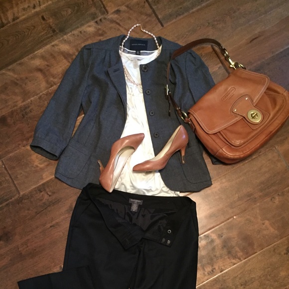 Banana Republic Jackets & Blazers - Banana Republic size8 wool stretch gray blazer